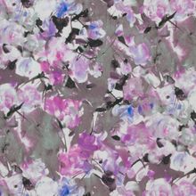 Polyester tricot met abstracte bloemen in bruine, paarse en witte tinten